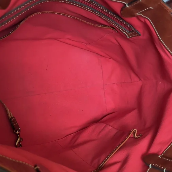 Dooney & Bourke Croc Embossed Flynn - Picture 13 of 17